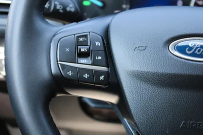 Car image 43