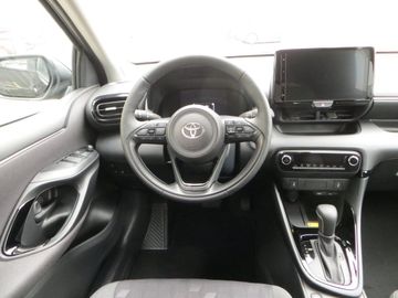 Car image 13