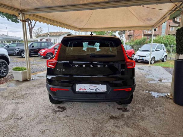 Volvo XC40 T2 Momentum 95 kW image number 4