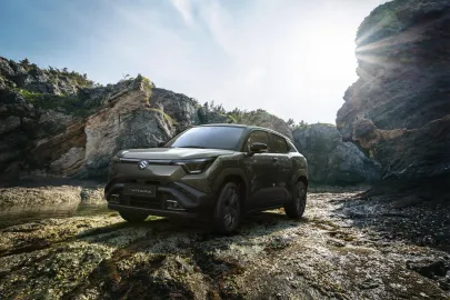 Car image 5