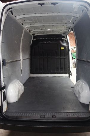 Renault Master 96 kW image number 21