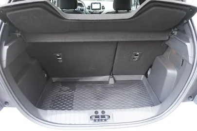 Car image 25