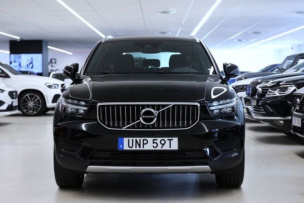 Volvo XC40 R Recharge T4 Momentum 155 kW image number 4