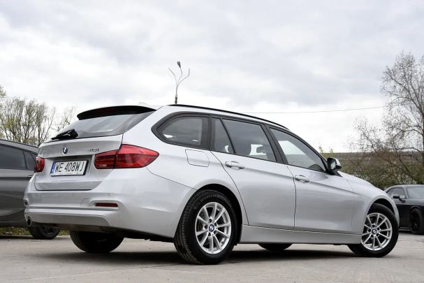 BMW 318i Touring Advantage 100 kW image number 6