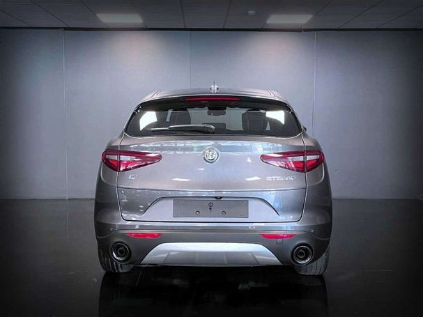 Alfa Romeo Stelvio 2.2 Diesel AT8 Business 118 kW image number 12