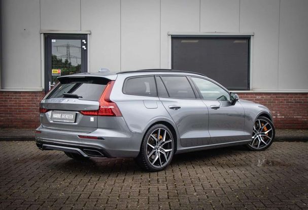 Volvo V60 T8 Polestar Engineered AWD 299 kW image number 2