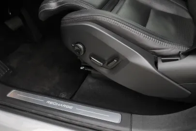 Car image 49