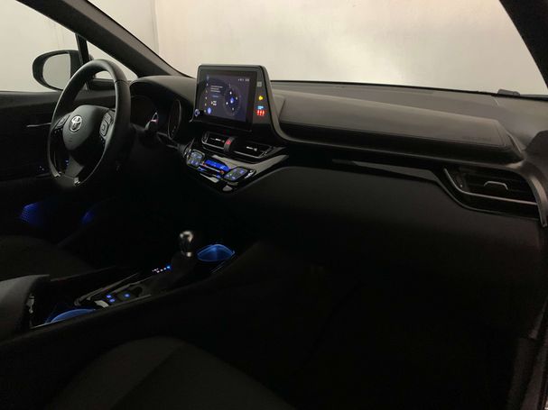 Toyota C-HR 2.0 135 kW image number 6