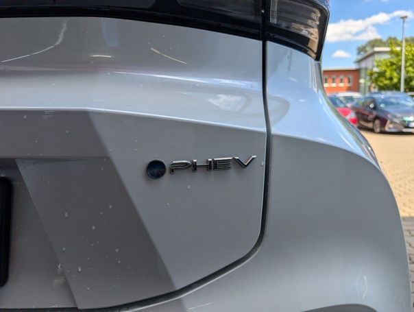 Toyota C-HR 2.0 Plug-In Hybrid 164 kW image number 7