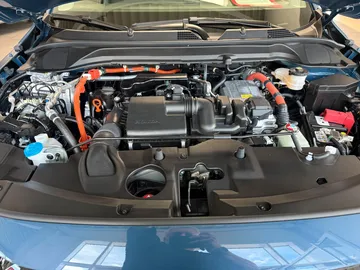 Car image 25