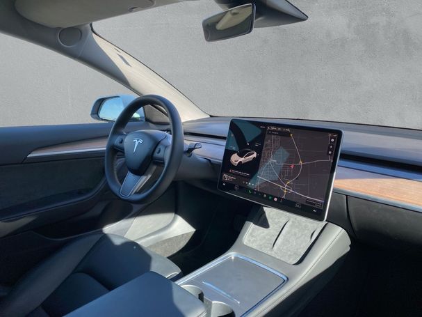 Tesla Model 3 Long Range AWD 366 kW image number 15