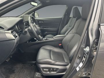 Car image 10