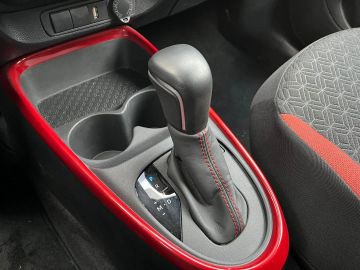 Car image 21