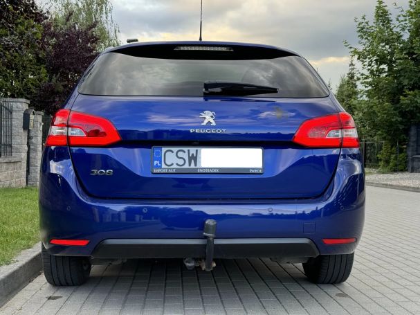 Peugeot 308 1.5 BlueHDi Allure 96 kW image number 22