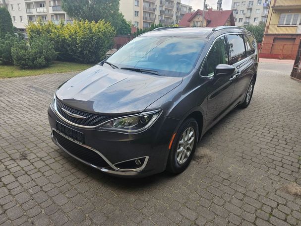 Chrysler Pacifica 219 kW image number 1