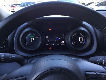 Car image 11