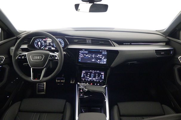 Audi Q8 55 quattro e-tron 300 kW image number 9