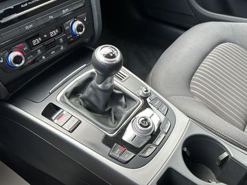 Car image 24