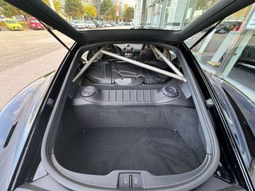 Car image 37