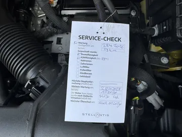 Car image 40