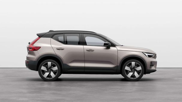 Volvo XC40AWD Plus 175 kW image number 9