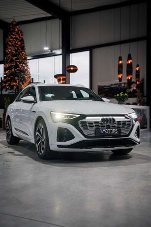 Audi Q8 50 quattro e-tron S-line Sportback 250 kW image number 3