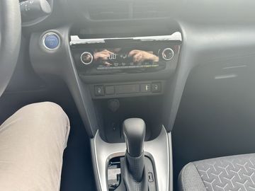 Car image 11