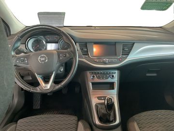 Car image 11