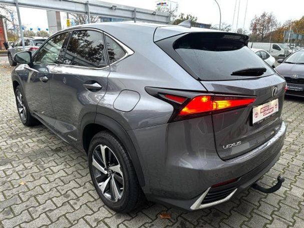 Lexus NX 300 H 145 kW image number 11