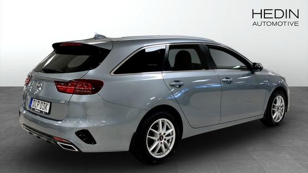 Kia Ceed Plug-in Hybrid 104 kW image number 2