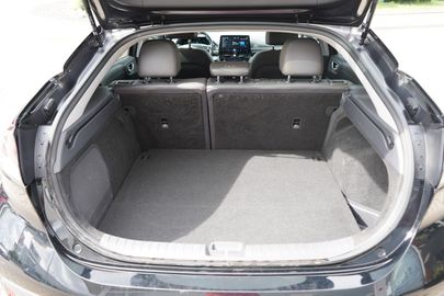 Car image 35