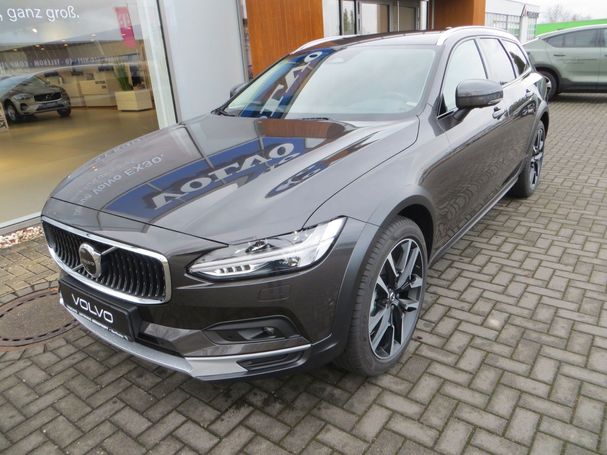 Volvo V90 Cross Country AWD B4 145 kW image number 1