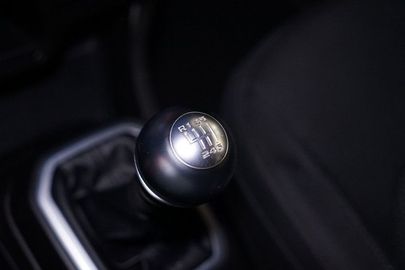 Car image 26