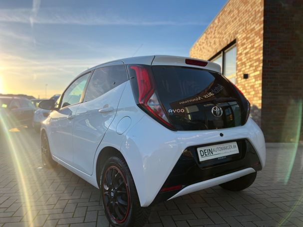 Toyota Aygo 53 kW image number 6