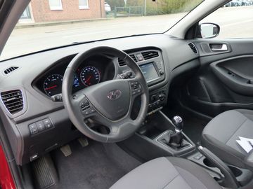 Car image 11