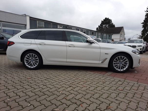 BMW 530i Touring Luxury Line 185 kW image number 4