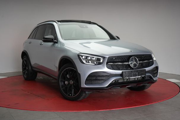 Mercedes-Benz GLC 300 de 225 kW image number 2