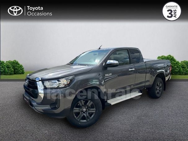 Toyota Hilux D Cab 2.4 4D 4WD 110 kW image number 1