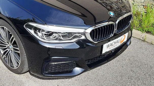 BMW 530d Touring xDrive 195 kW image number 4