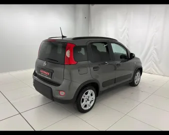 Car image 12