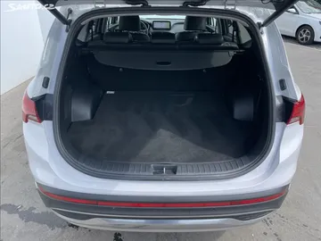 Car image 23