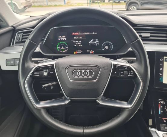 Audi e-tron 50 quattro Advanced 230 kW image number 21