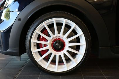 Car image 24