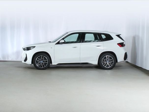 BMW iX1 eDrive20 M Sport 150 kW image number 4