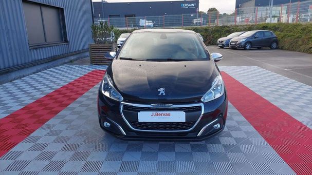 Peugeot 208 PureTech 82 Allure 60 kW image number 2