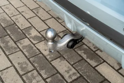 Car image 34