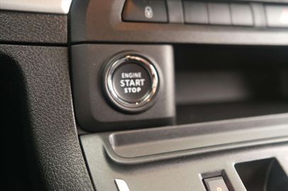 Car image 37