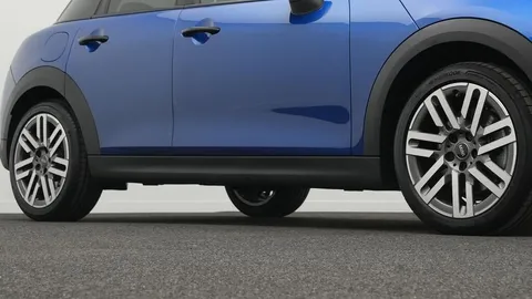 Car image 22