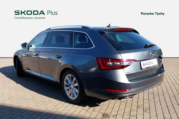 Skoda Superb 200 kW image number 32