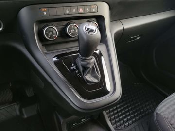 Car image 31